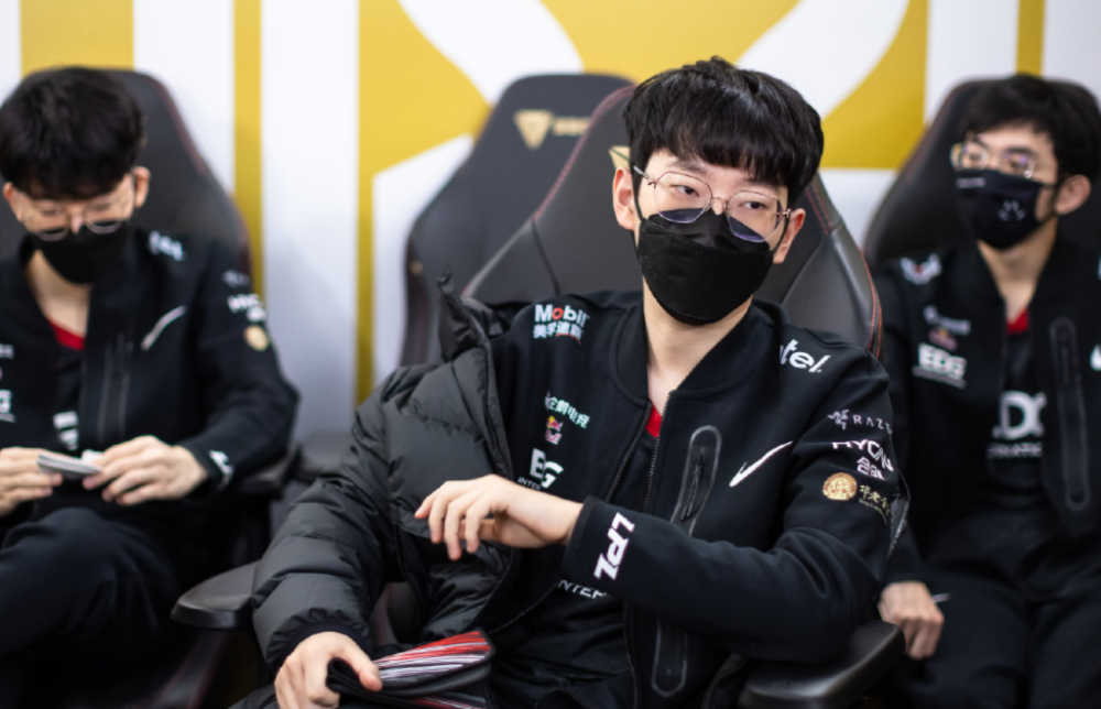 开云官方网站在线登陆-JackeyLove在法国队比赛中比赛规则变更，出色发挥引发热议！-开云官方网站在线登陆