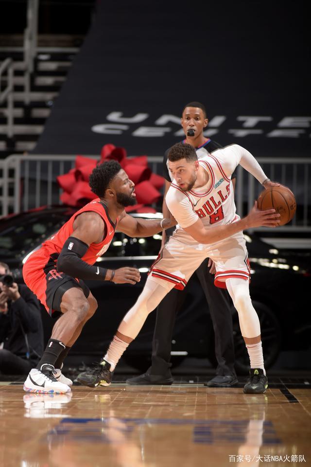 开云网页版-包含出色防守首场状态出色，公牛观众沸腾！，穆古鲁扎重返赛场上演精彩一战的词条-开云网页版